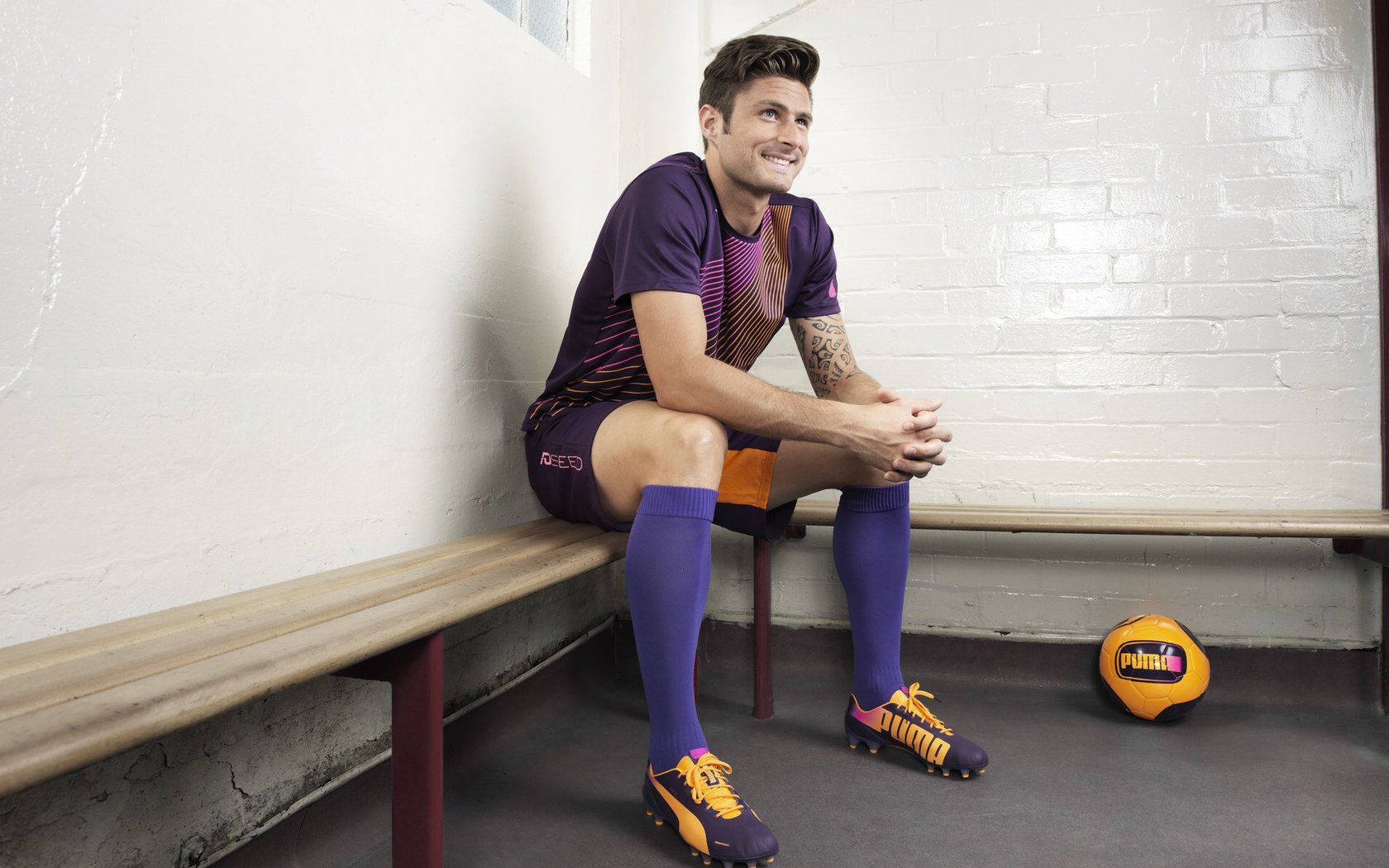 英橄协与大学共建运动科学中心，美国英式橄榄球大联盟