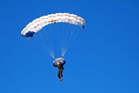 开云体育开云-体育新闻中心赛后情绪释放，体育比赛新闻报道范文